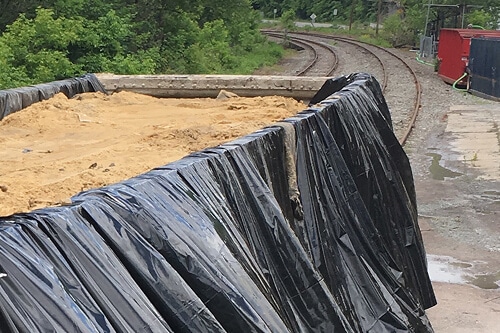 Railcar liners contain contaminated soil