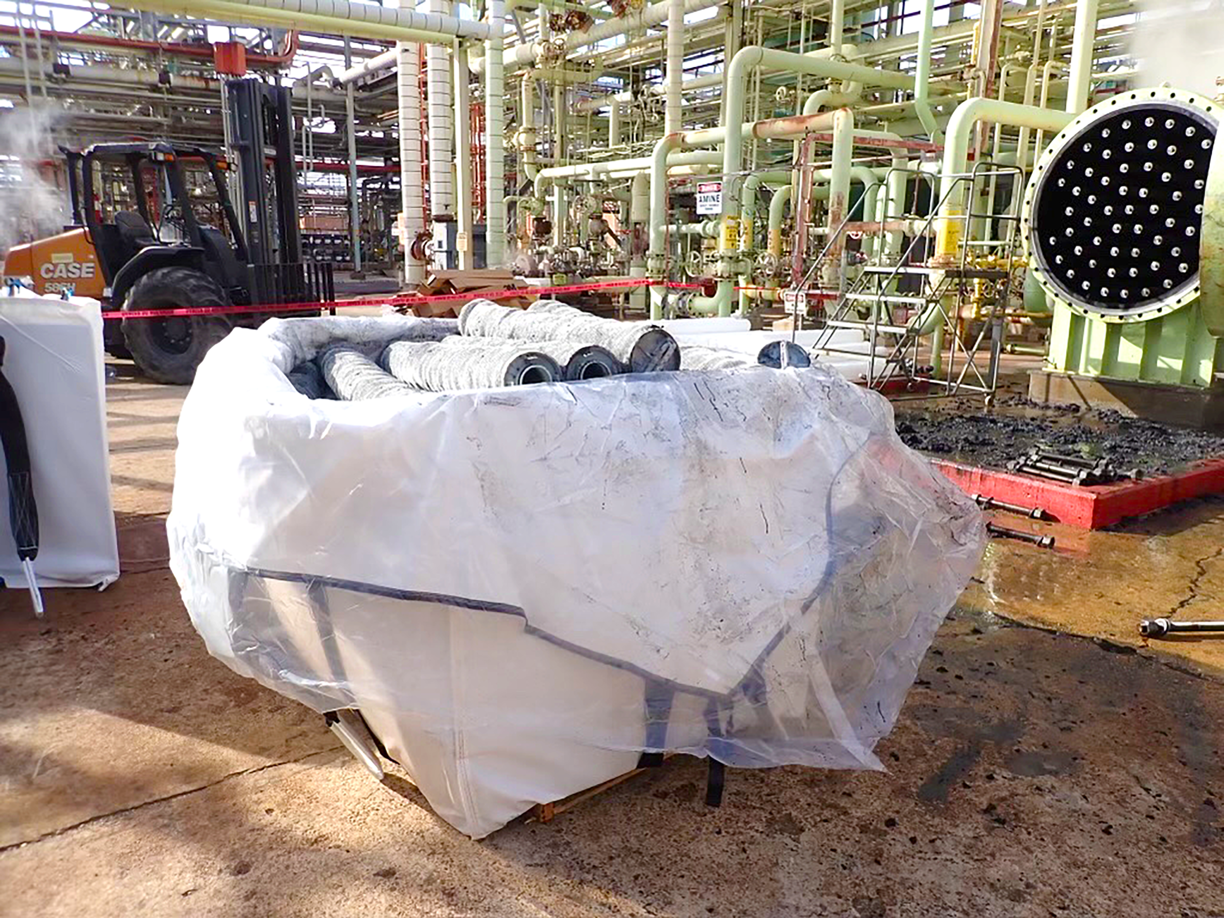 [I] LiftPac SSX- Bag Open, Full of Amine Filters