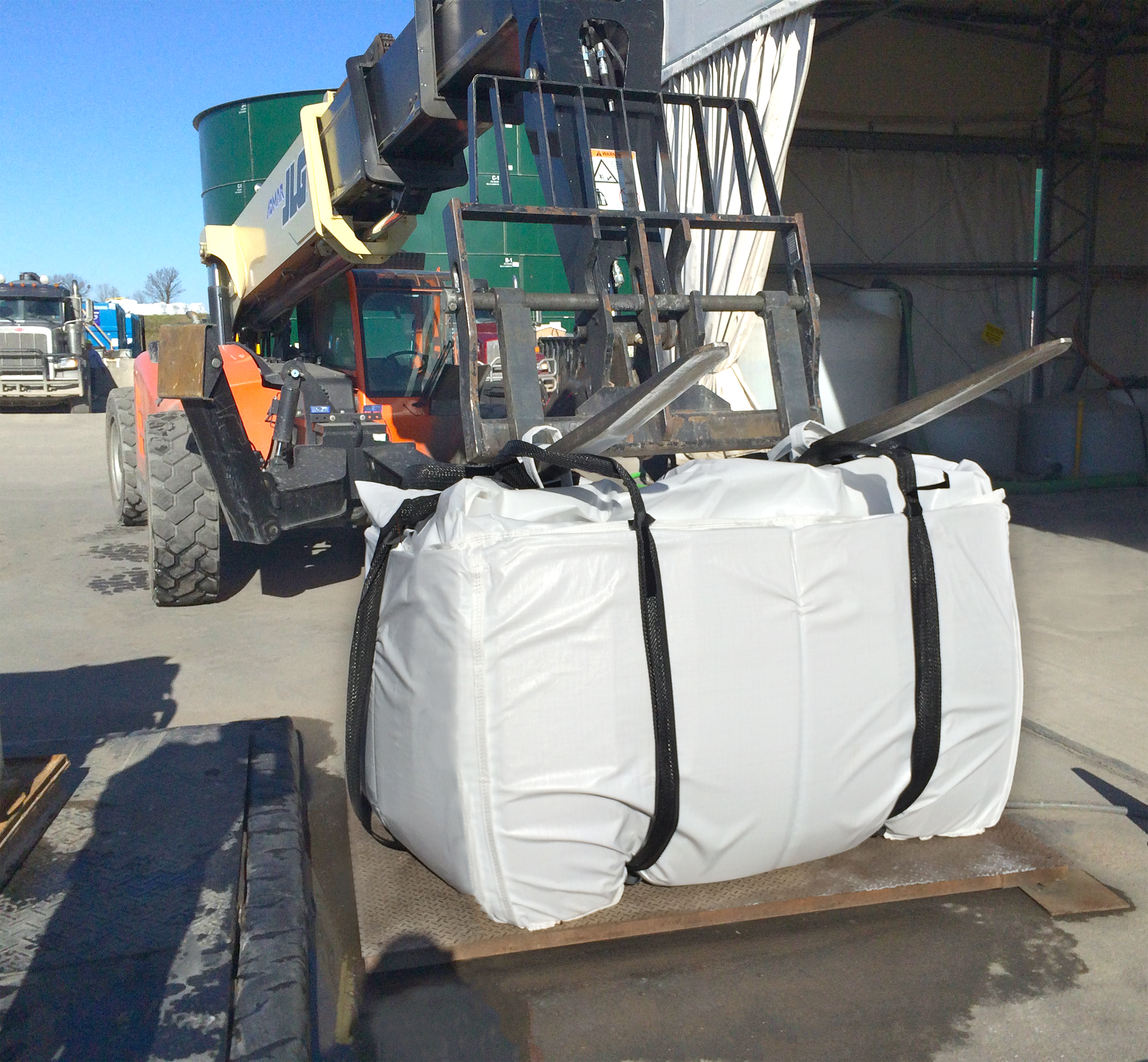 [I] LiftPac SSX- Cabot Moved by Forklift