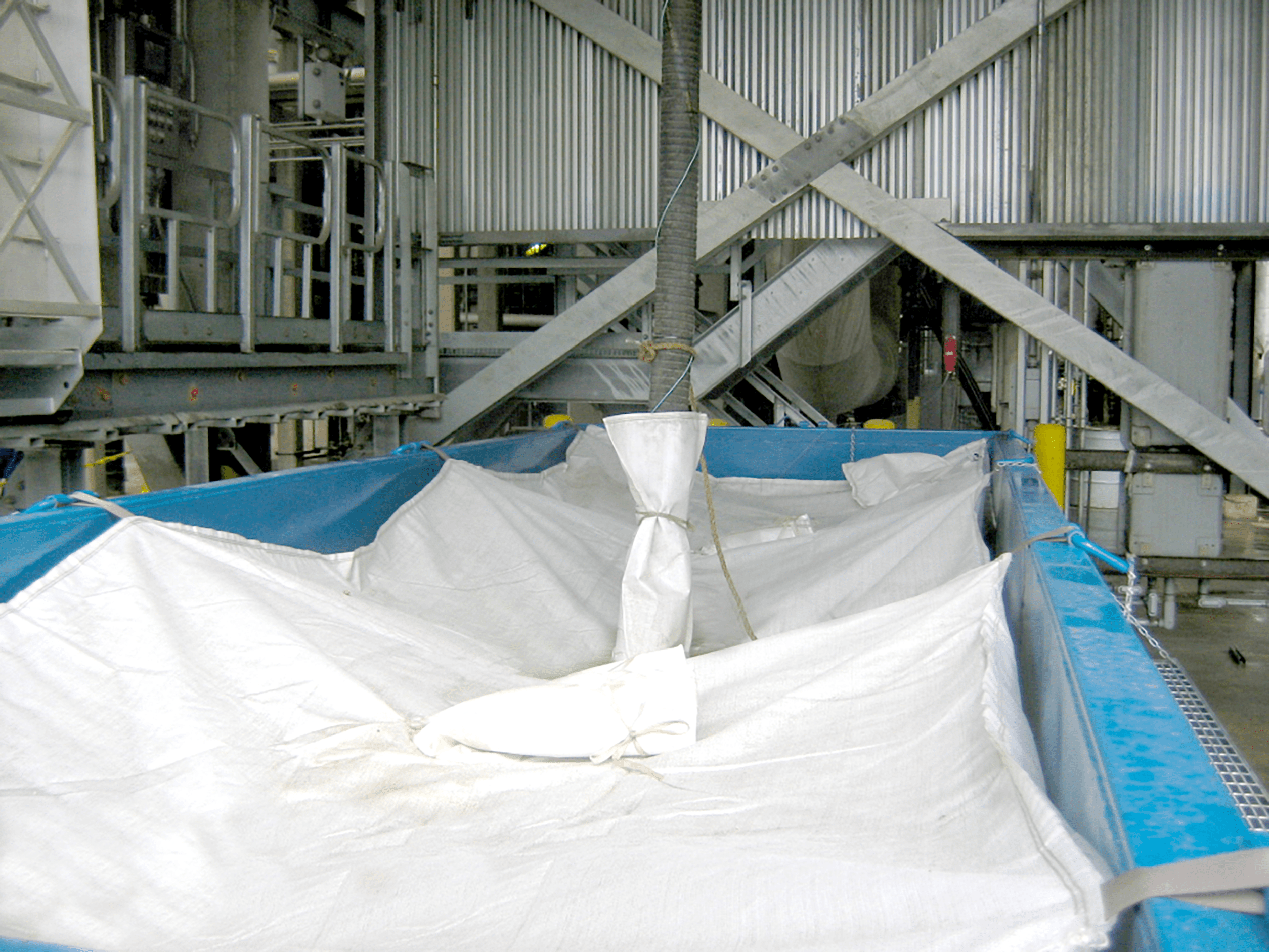 [I] TransPac- Loading Single Spout