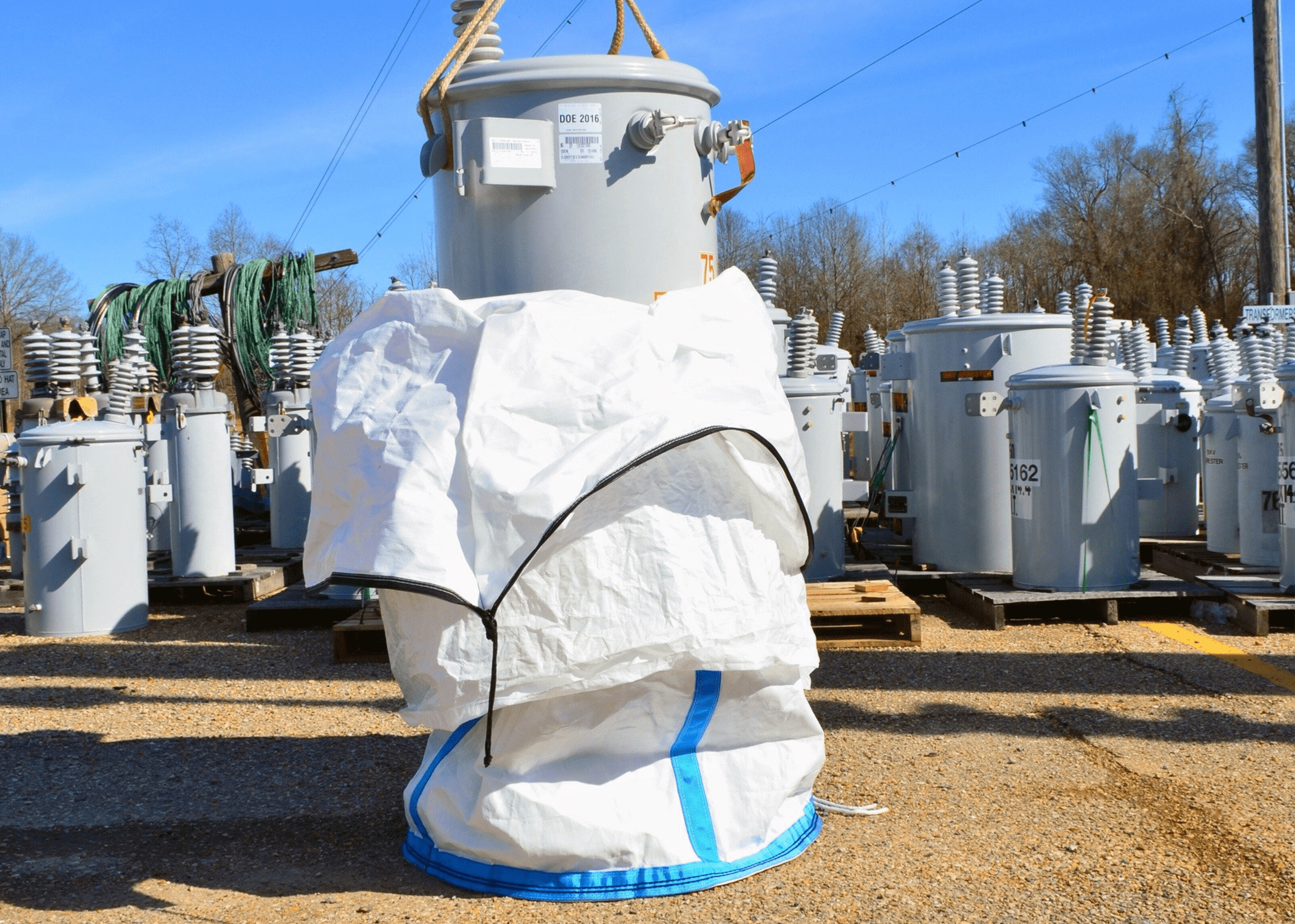 TRANSFORMER BAG SCROLL