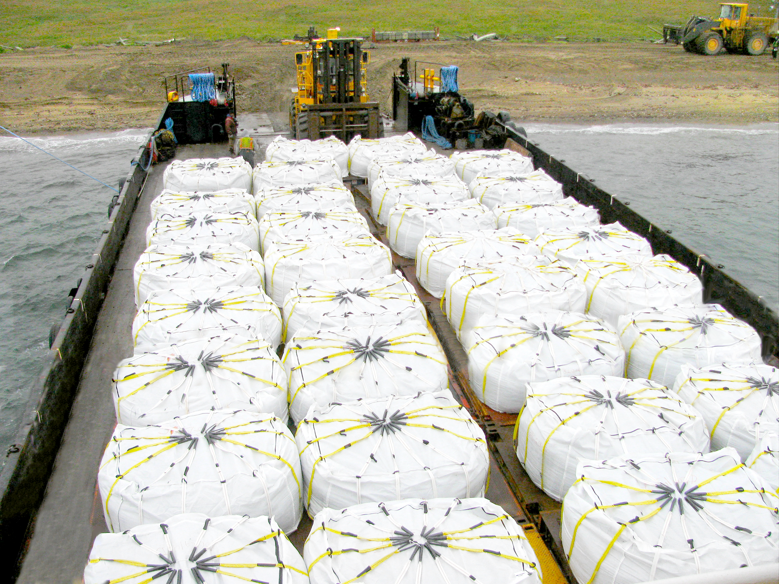 [I] LiftPac- IP2 LiftPacs on a Barge