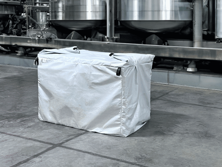 [I] Macrobag- Staged with Background