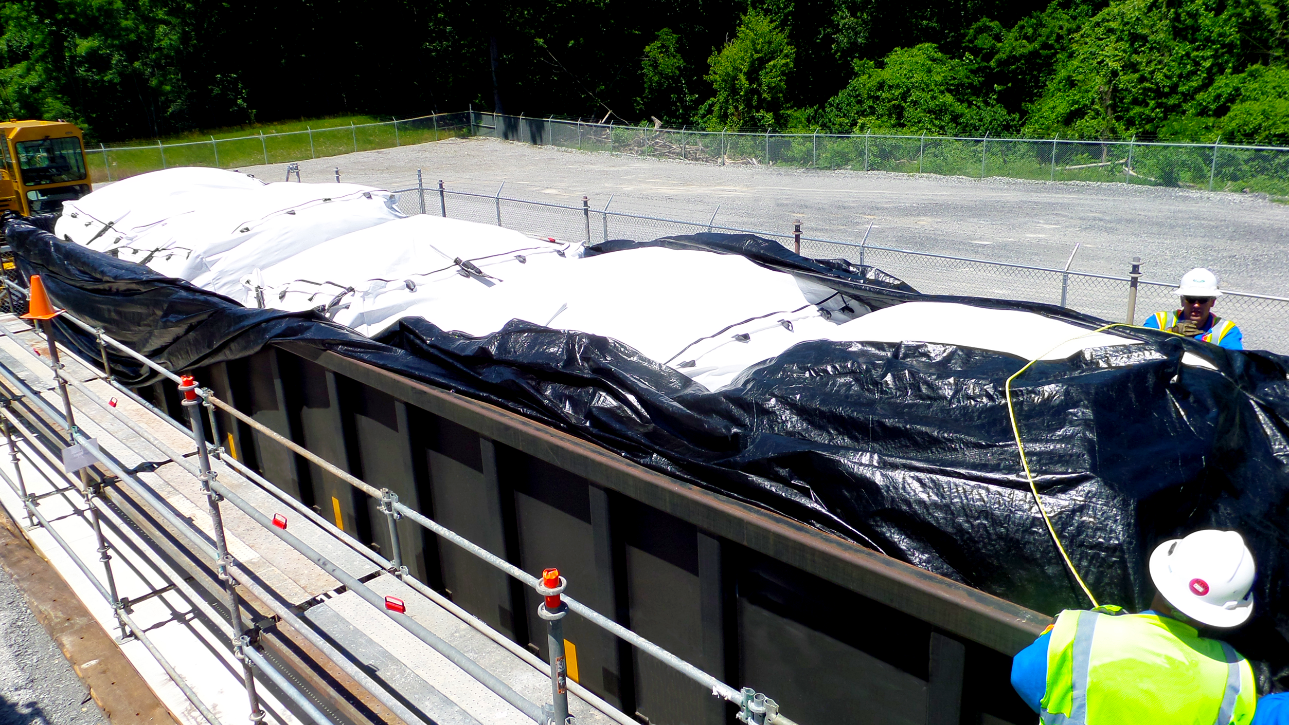 [I] RailPac- Closing Bags Into RailPac